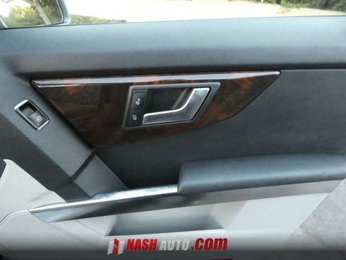 Used 2013 Mercedes-Benz GLK 350 4MATIC image 31