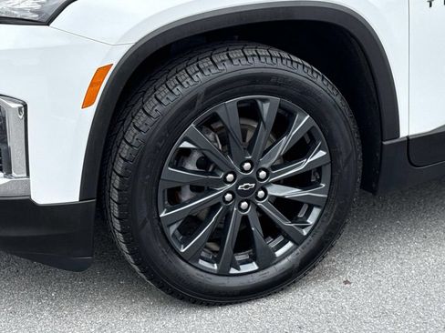 Used 2023 Chevrolet Traverse RS w/ LPO, Floor Liner Package AWD/4WD image 30