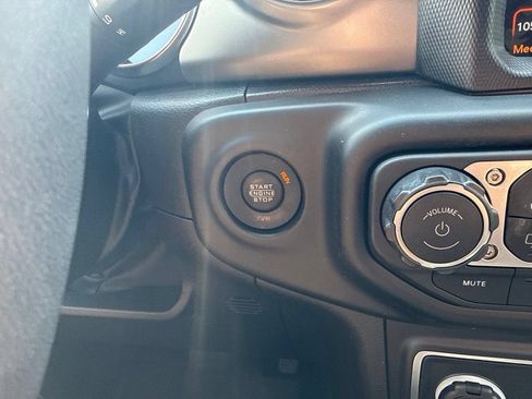 Used 2023 Jeep Wrangler Unlimited w/ Sun & Screen Package AWD/4WD image 21
