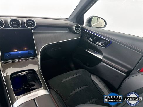 Used 2024 Mercedes-Benz GLC 43 AMG 4MATIC image 25