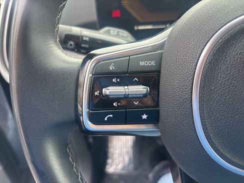 Used 2024 Kia Sorento S image 21