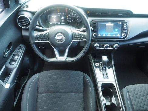 Used 2023 Nissan Kicks SV image 22