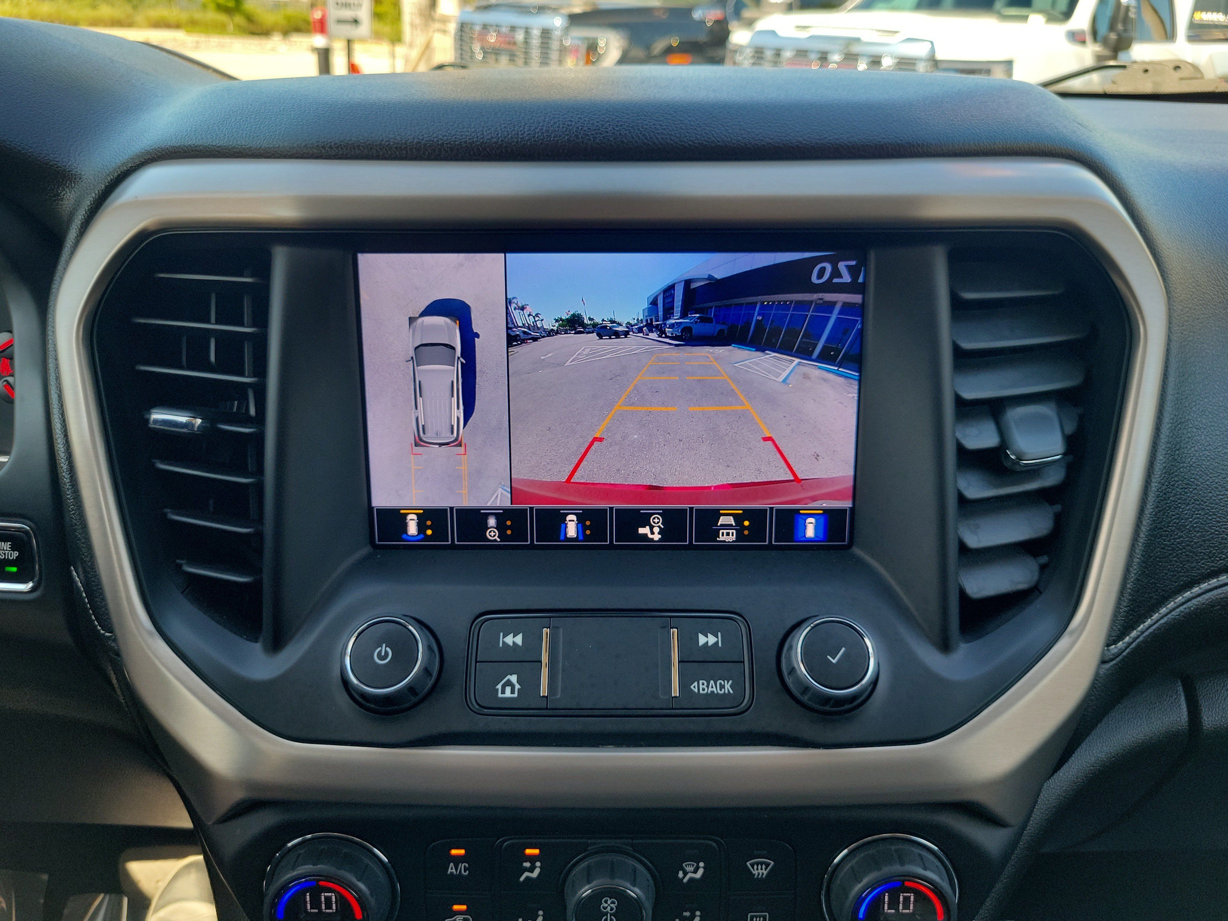 Used 2022 GMC Acadia Denali w/ Denali Ultimate Package FWD image 11