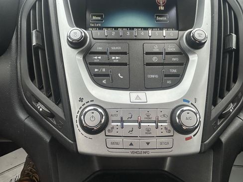 Used 2017 Chevrolet Equinox LT w/ Convenience Package FWD image 24
