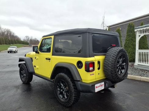 Used 2022 Jeep Wrangler Sport AWD/4WD image 3