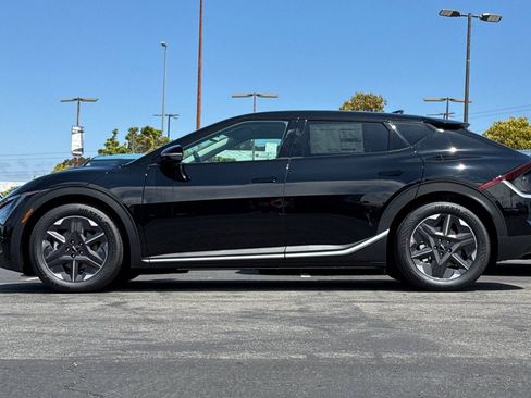 New 2025 Kia EV6 Light image 8