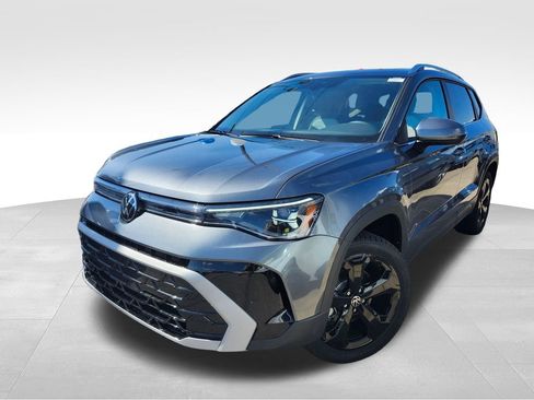 New 2025 Volkswagen Taos SEL image 3
