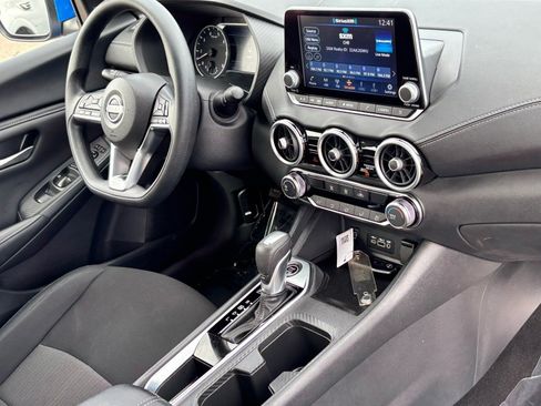 Certified 2025 Nissan Sentra SV image 9