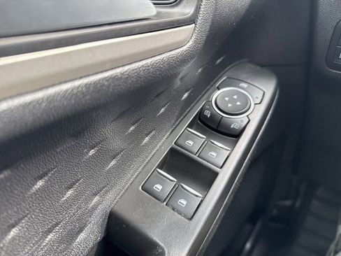 Used 2020 Ford Escape SE Sport AWD/4WD image 25