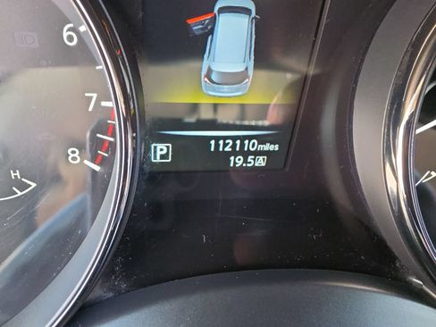 Used 2016 Nissan Rogue S AWD/4WD image 16