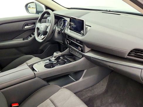 Used 2026 Nissan Rogue SV FWD image 22