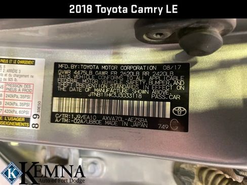 Used 2018 Toyota Camry LE image 29