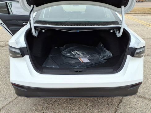 New 2026 Nissan Sentra SV image 9