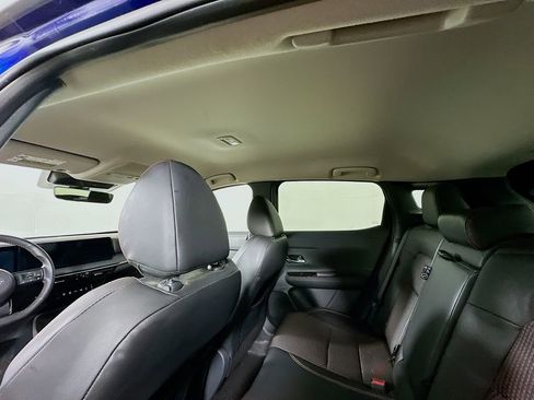 Used 2025 Nissan Kicks SR w/ Interior Electronics Package image 13