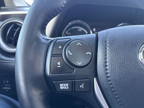 Used 2018 Toyota RAV4 XLE image 14