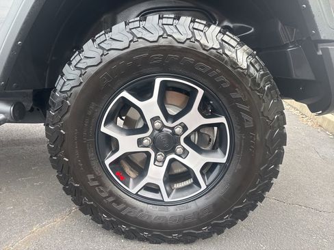 Used 2021 Jeep Wrangler Unlimited Rubicon image 9