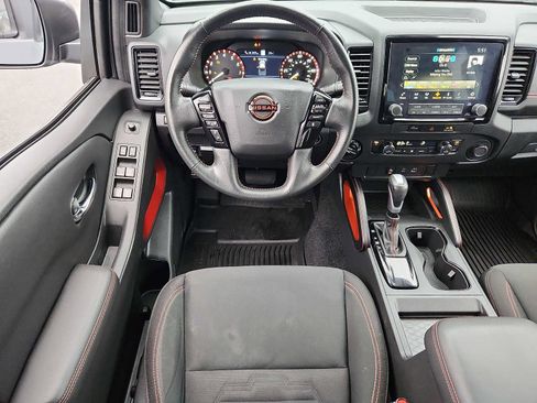 Used 2023 Nissan Frontier PRO-4X w/ Technology Package AWD/4WD image 11