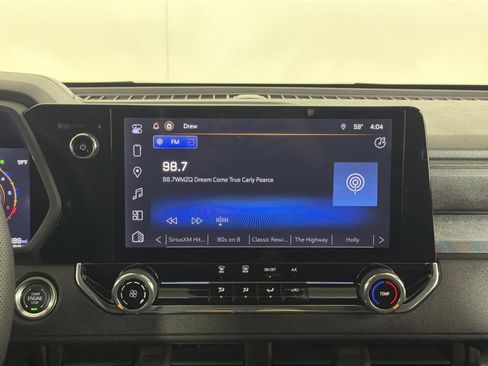 Used 2024 Chevrolet Colorado Trail Boss w/ Technology Package image 18