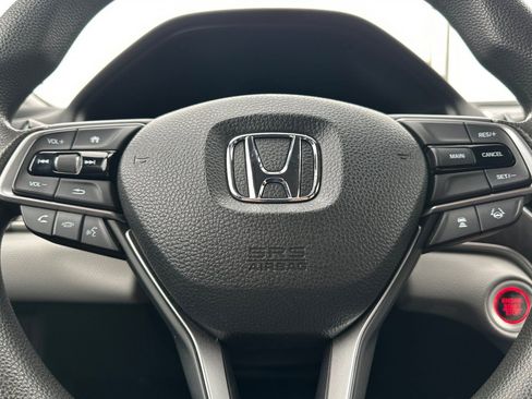 Used 2018 Honda Accord EX image 25