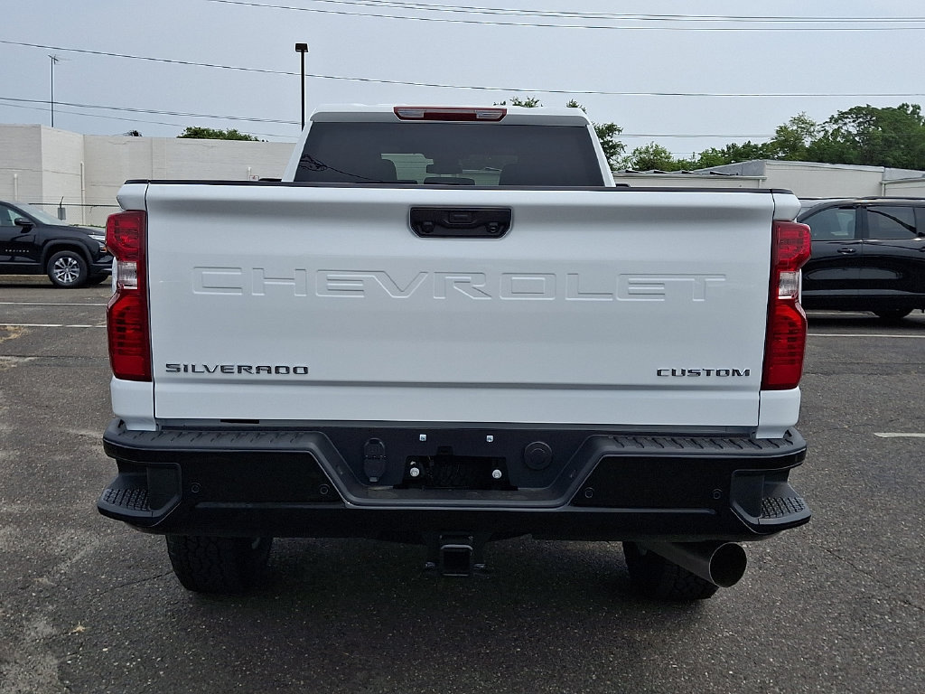 New 2026 Chevrolet Silverado 2500 Custom w/ Custom Value Package AWD/4WD image 7