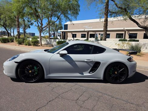 Used 2018 Porsche 718 Cayman Coupe image 7