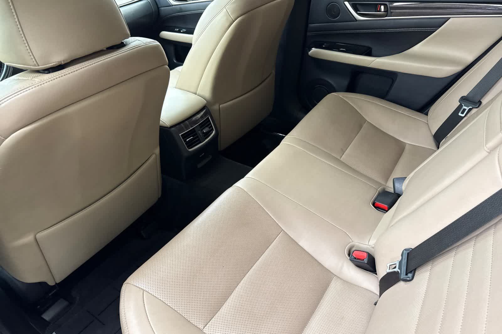 Used 2017 Lexus GS 350 RWD image 4