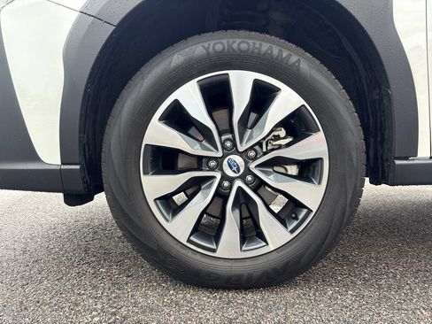 Certified 2024 Subaru Outback Limited AWD/4WD image 10