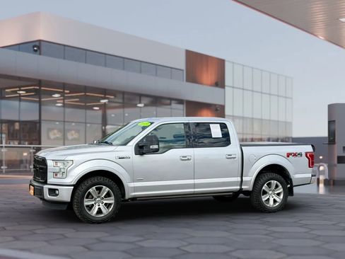Used 2015 Ford F150 Lariat w/ Equipment Group 502A Luxury AWD/4WD image 5