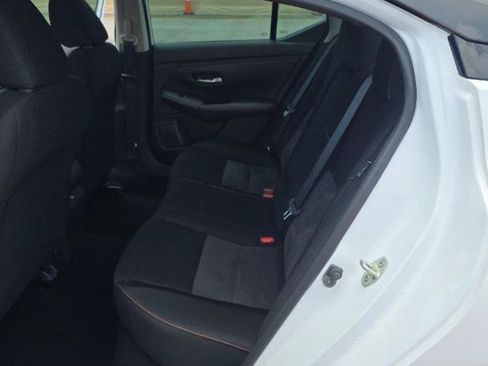 Used 2021 Nissan Sentra SR FWD image 13
