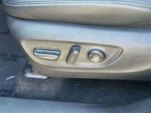 Used 2024 Toyota Highlander XSE image 34