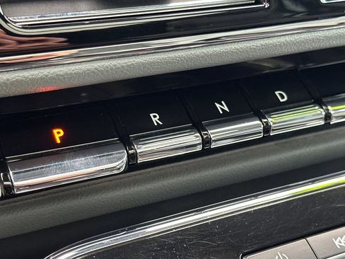 Used 2019 Lincoln Navigator Reserve image 23