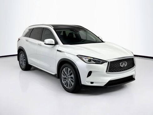 Used 2023 INFINITI QX50 Luxe AWD/4WD image 3