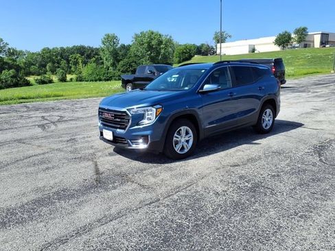 Used 2024 GMC Terrain SLE w/ Driver Convenience Package AWD/4WD image 44