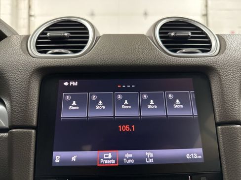Used 2019 Porsche 718 Cayman RWD image 25