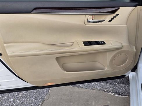 Used 2015 Lexus ES 350 image 28