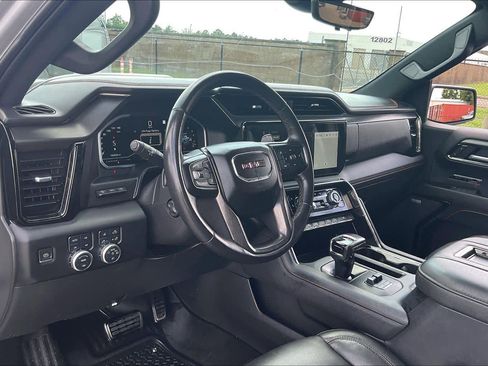 Used 2022 GMC Sierra 1500 AT4 w/ AT4 Premium Package AWD/4WD image 18