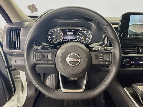 Used 2023 Nissan Pathfinder SL w/ Lighting Package (N92) AWD/4WD image 12