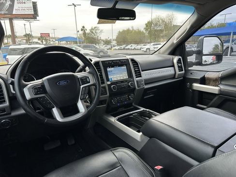 Used 2019 Ford F250 Lariat w/ Lariat Value Package image 18