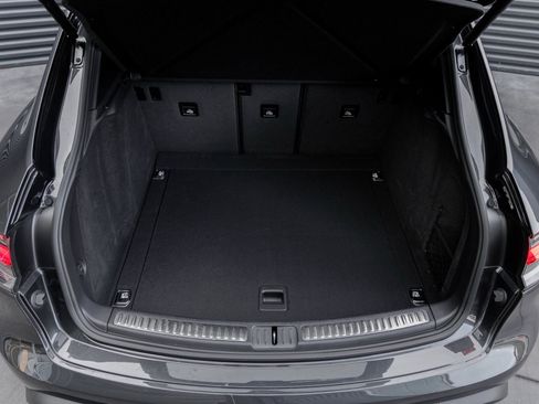 Certified 2025 Porsche Macan image 26