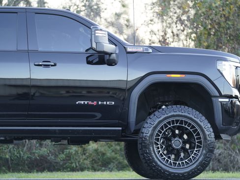 Used 2026 GMC Sierra 2500 AT4 w/ AT4 Premium Plus Package image 6