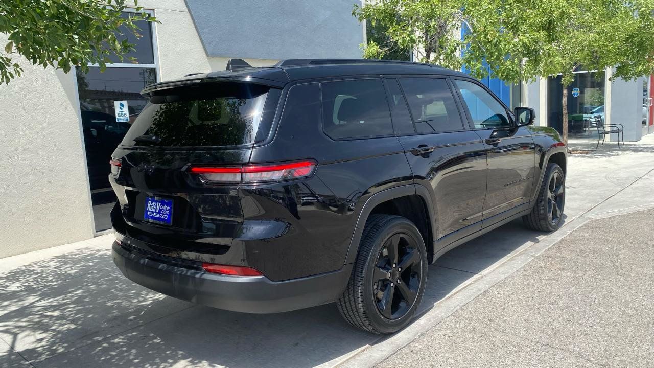 Used 2023 Jeep Grand Cherokee L Laredo AWD/4WD image 7