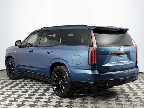 Used 2025 Cadillac Escalade Sport Platinum w/ LPO, ONYX Package AWD/4WD image 7