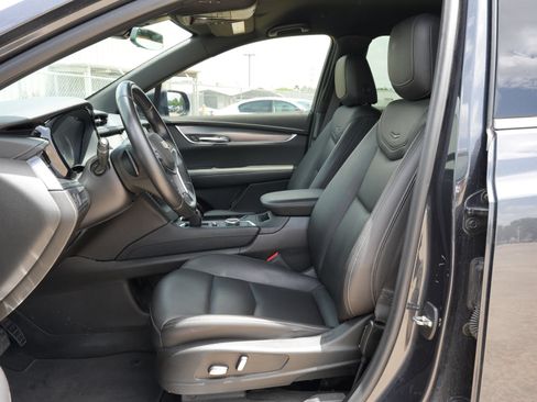Used 2023 Cadillac XT5 Luxury FWD image 19