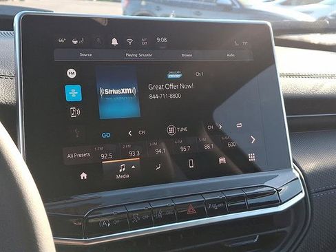 New 2026 Jeep Compass Limited image 13