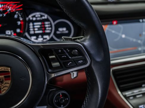 Used 2020 Porsche Panamera GTS image 33