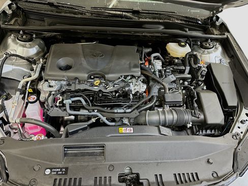 Used 2025 Toyota Camry LE image 34