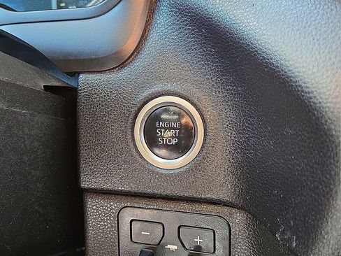 Used 2023 Toyota Tundra SR5 AWD/4WD image 31