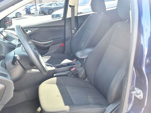 Used 2017 Ford Focus SEL FWD image 11