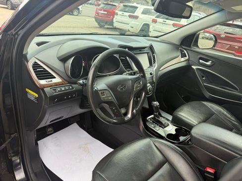 Used 2018 Hyundai Santa Fe Limited image 17