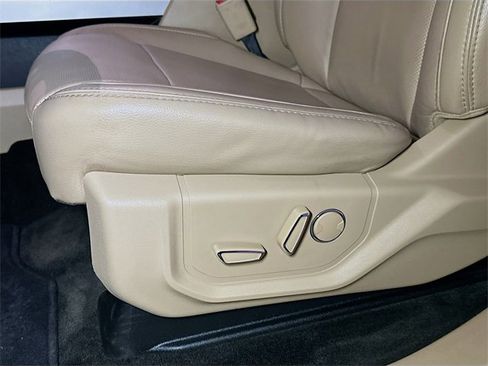 Used 2017 Ford F250 Lariat w/ Lariat Ultimate Package image 16